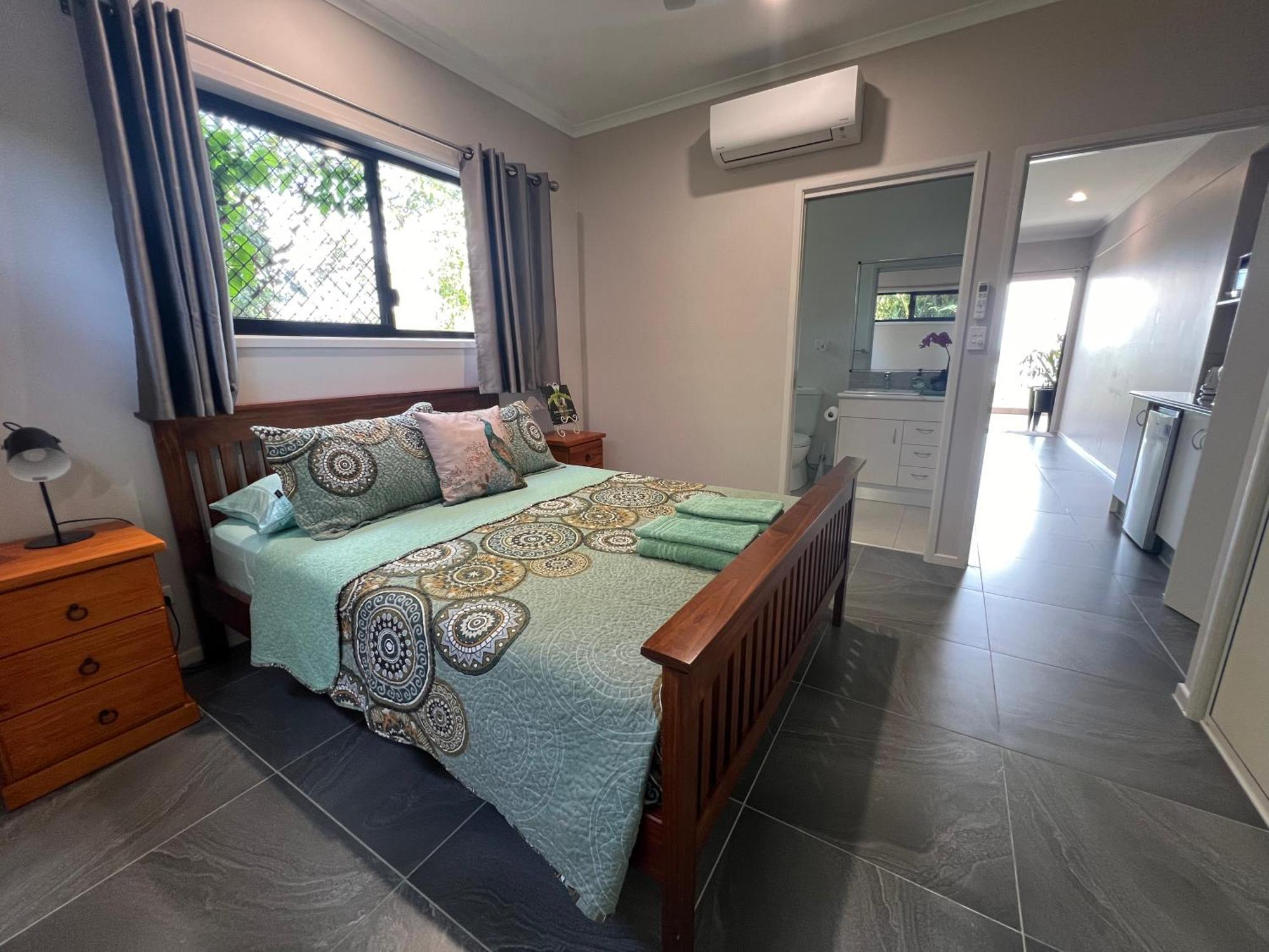 The Orchid Suite - Apartment In Cooktown Ngoại thất bức ảnh